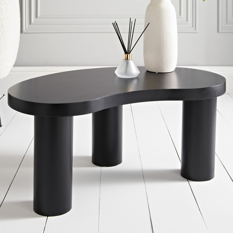 Table basse pieds larges noir