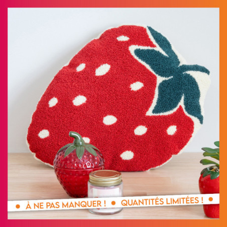 Coussin fraise tufte