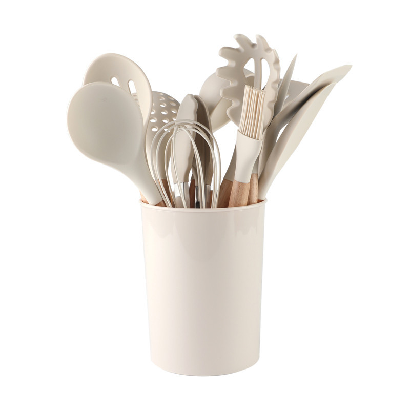 13 ustensiles de cuisine avc pot