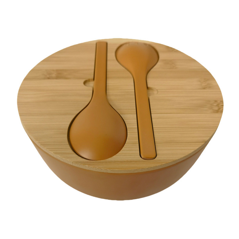 Saladier avec couverts