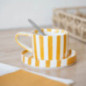 Mug et coupelle a rayure