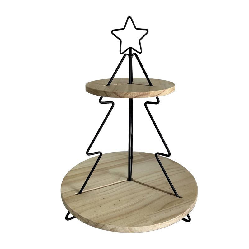 Plateaux en bois avec sapin meta