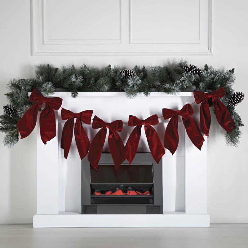 Guirlande tissue avec nAuds roug