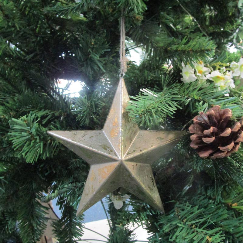 Etoile doree en bois 18cm a susp