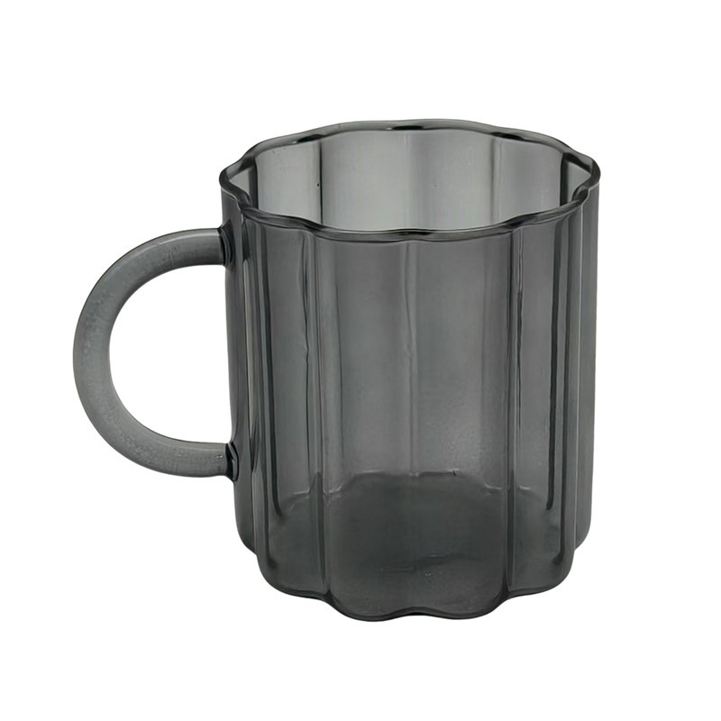 Mug en verre noir fleur