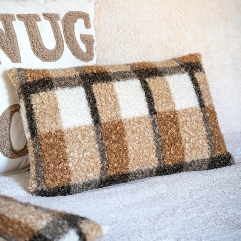 Coussin  a carreaux 50x30cm