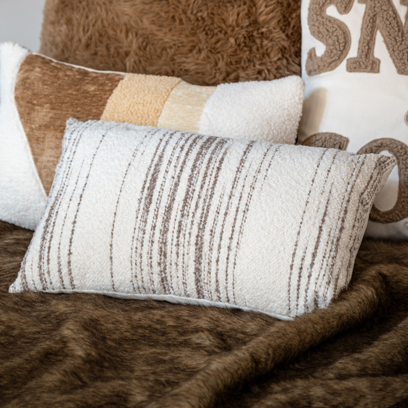 Coussin brosse 30x50cm creme