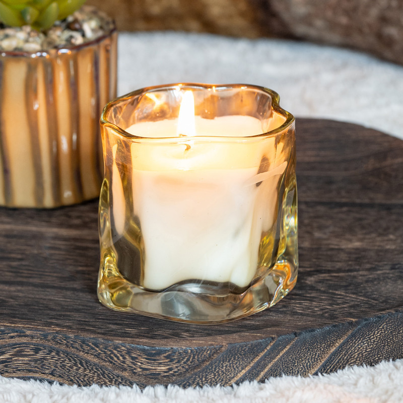 Bougie pot irregulier d8.5xh7cm