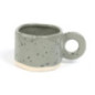 Mug irregulier blanc/gris mouche