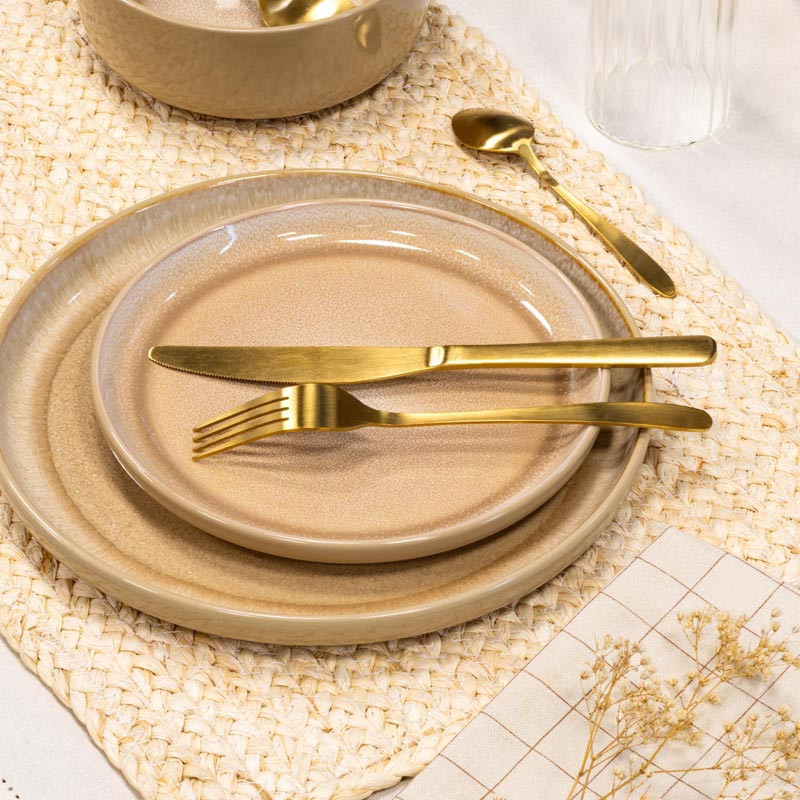 Assiette a dessert  beige avec n