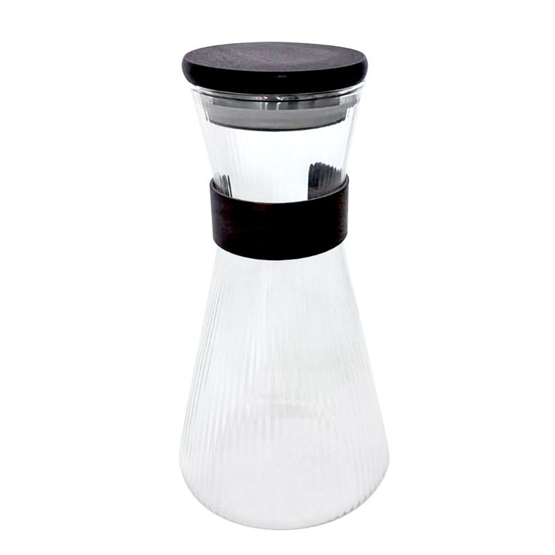 Carafe en verre strie