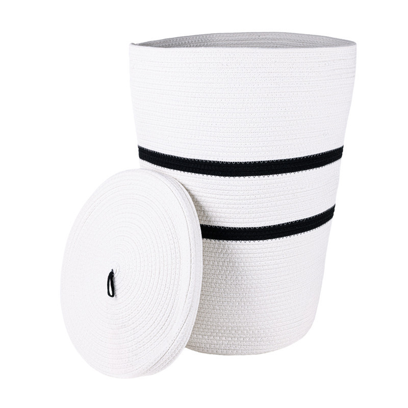 Coffre a linge a rayure noire