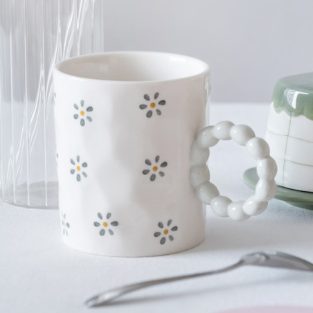 Tasse creme motif fleurs & perle