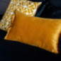 Coussin velours a franges 50x30c