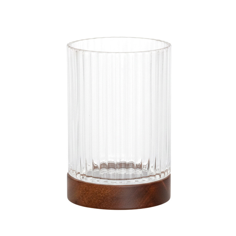 Gobelet en verre et bois