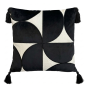 Coussin geometrie noir avec pomp
