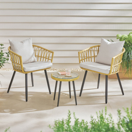 Salon de terrasse avec coussins