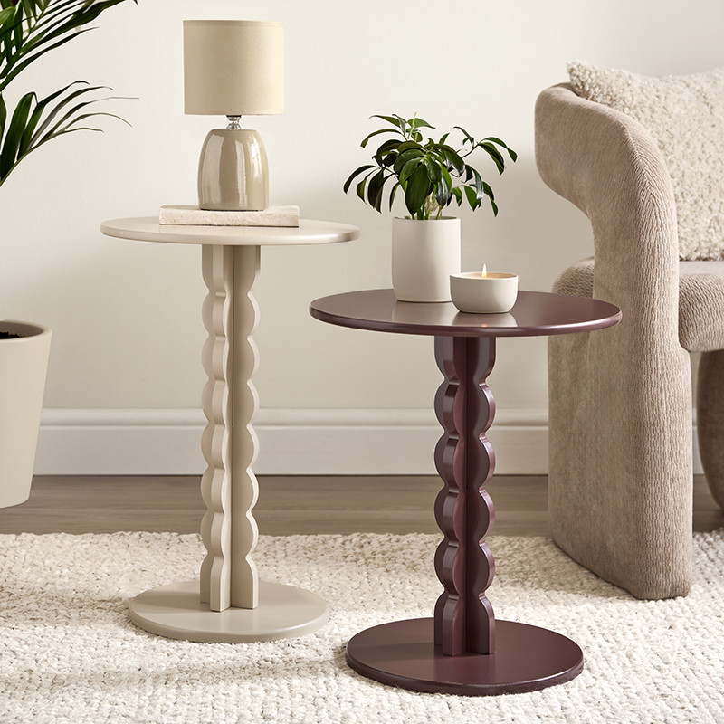 Table d'appoint creme