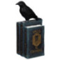 Livre avec corbeau