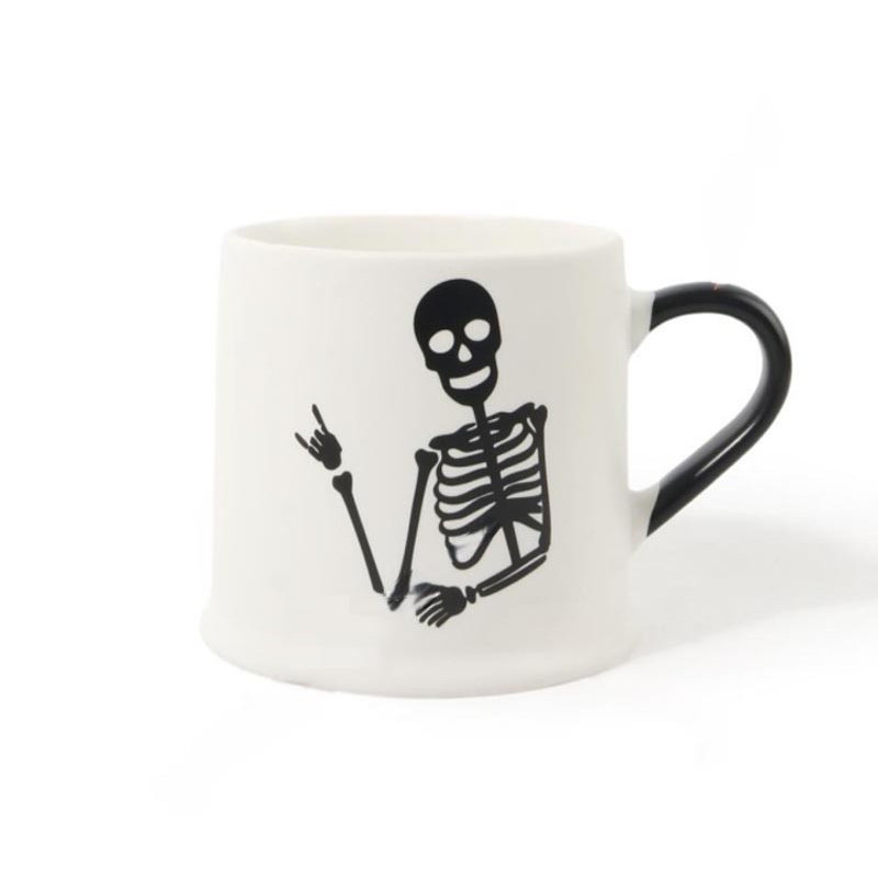 Mug avec squelette