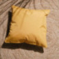 Coussin uni ocre 40x40cm