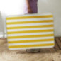 Table pliante rayures jaune m4