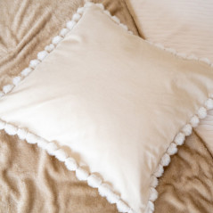 Coussin livia velvet beige 45x45