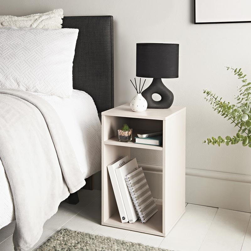 Table de chevet creme