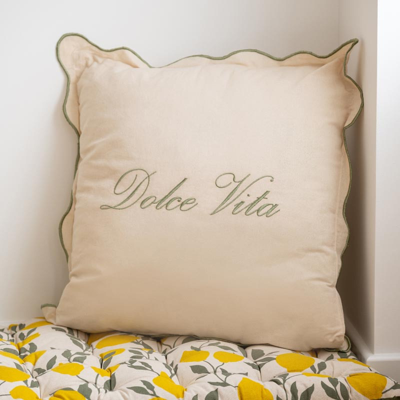 Coussin brode dolce vita 60x60cm