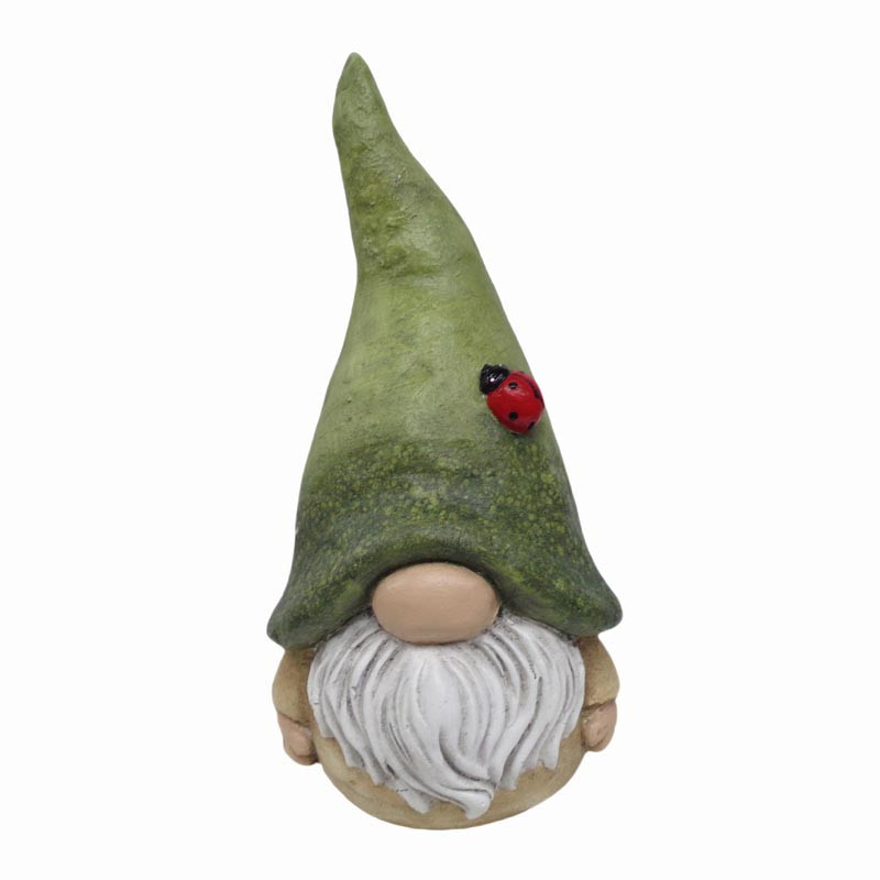 Statue gnome avec coccinnelle