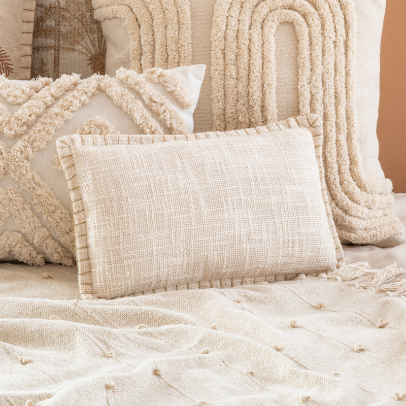 Coussin bord brode 35x20cm